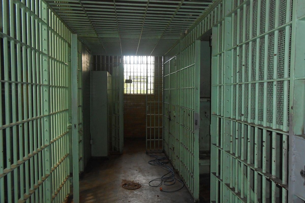 North West man gets 18 years for stabbing uncle over polony