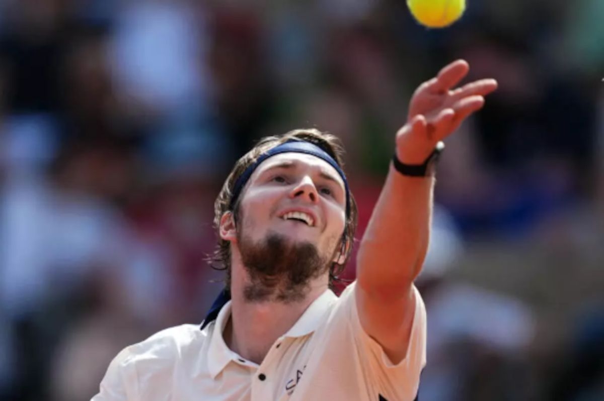Alexander Bublik credits Las Vegas bender after booking French Open last 16 berth