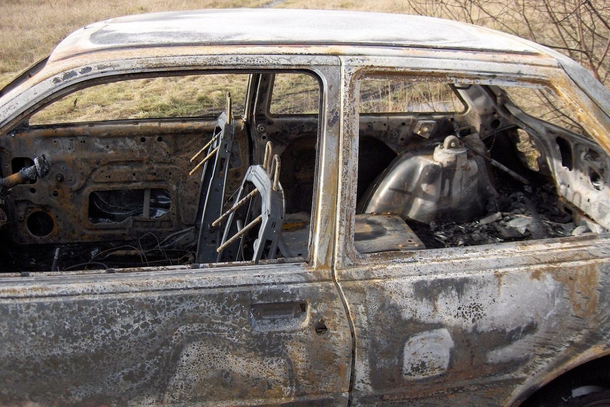 Five burnt bodies found in torched car in Eastern Cape