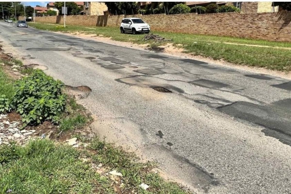 Repairs to the worst road in Randburg slammed as a 'patch job'