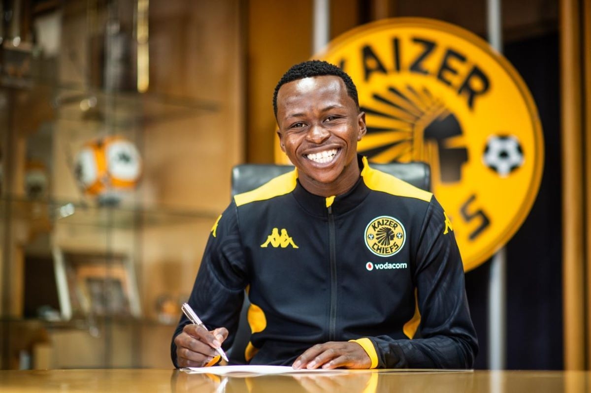 'Give him my No. 31 jersey': Chiefs legend back new midfielder