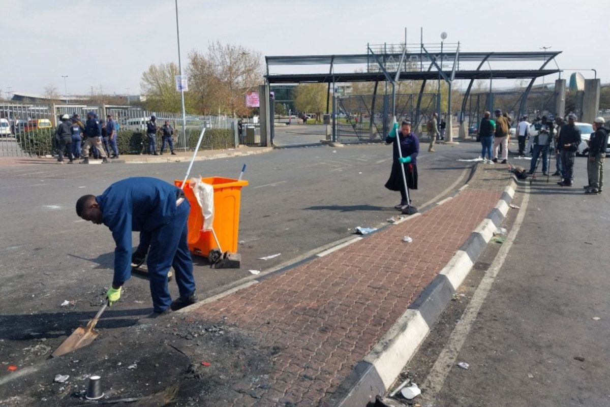 Calm restored at Maponya Mall in Soweto