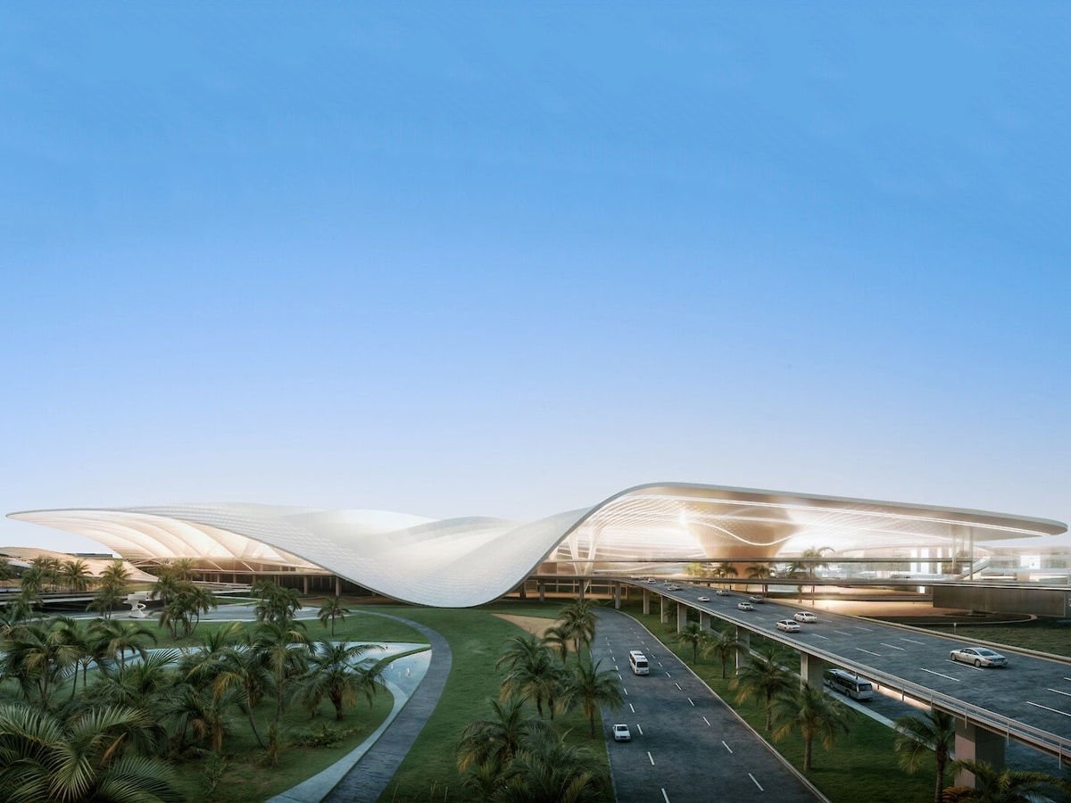 How Al Maktoum International Airport will become the biggest airport in the world
