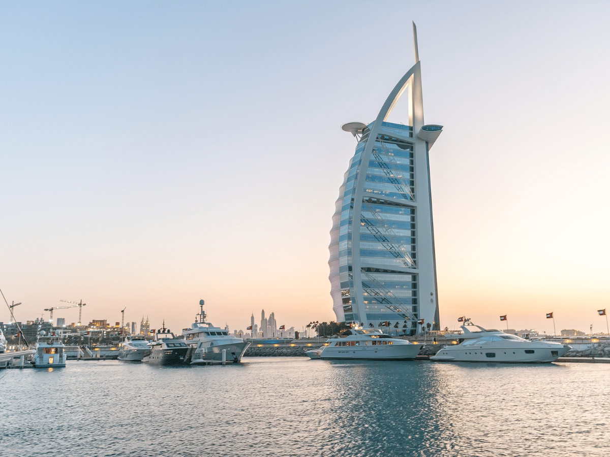 Burj Al Arab: 14 photos showing napkin sketch to 'seven star' hotel