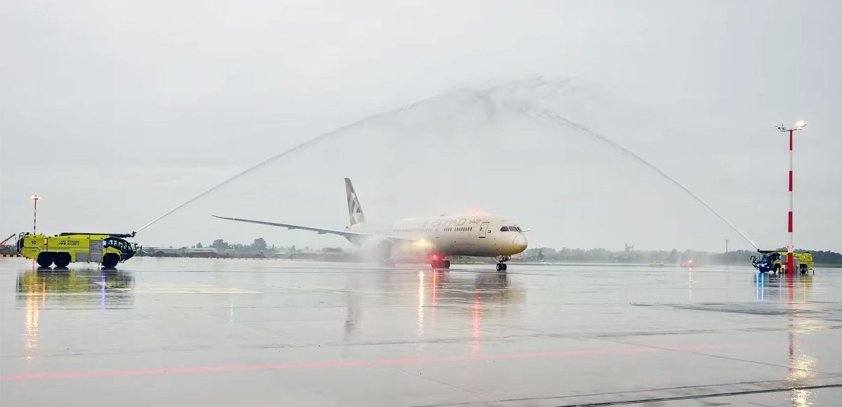 Etihad starts flights to Prague and Warsaw