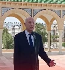 قيس سعيد و قصر المرمر