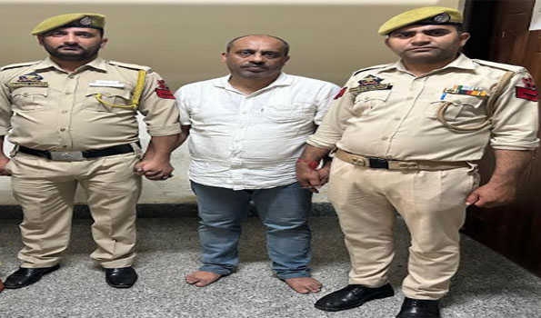 Jammu Crime Branch nabs history-sheeter govt school teacher in fraud case