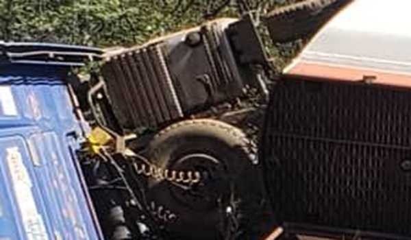 At least 12 die in Zimbabwe multi-vehicle collision