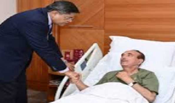 Azad, part of all party delegation, hospitalised in Kuwait