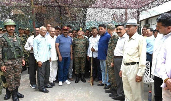 Army Chief reviews operational preparedness in the Pargwal sector of Jammu
