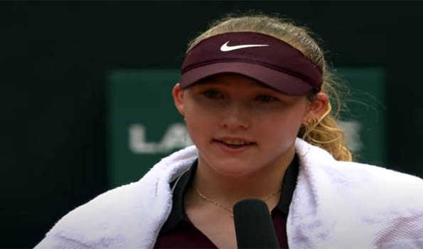 Andreeva cruises into Roland Garros fourth round