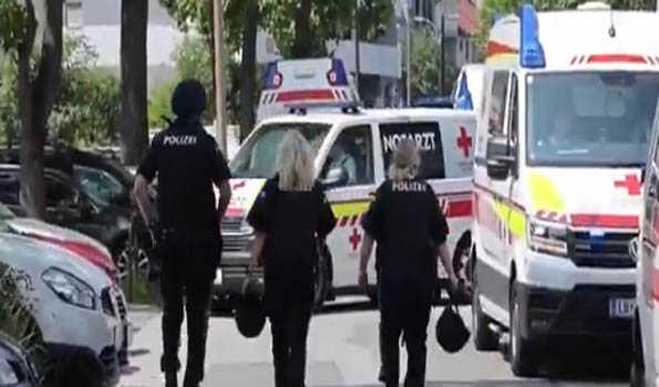 10 people, mostly students, killed in mass shooting in Austrian school, several injured