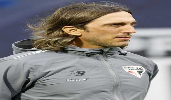 Sao Paulo parts ways with manager Zubeldia
