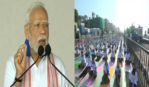 PM Modi leads India and the world in IDY celebration