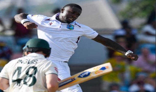 Australia lead by 82 in pace-dominated clash