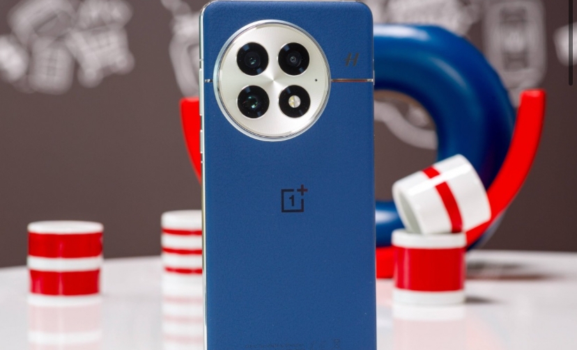 تحديث Android 16 التجريبي لهاتف OnePlus 13 يتيح تحديد حد مخصص لشحن البطارية