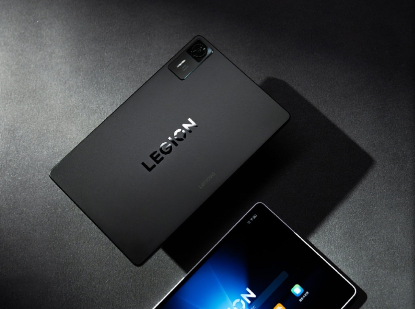 جهاز Lenovo Legion Tab Gen 4 اللوحي يرتقي بتجربة الألعاب مع شاشة محسّنة