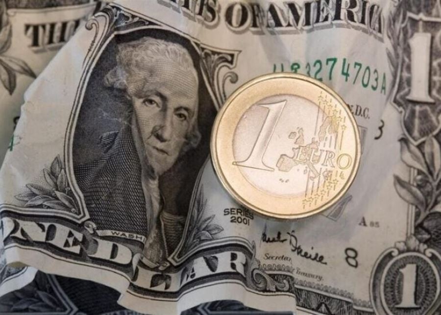 اتفاق تجاري أمريكي أوروبي يرفع اليورو ويهدئ مخاوف التصعيد الجمركي