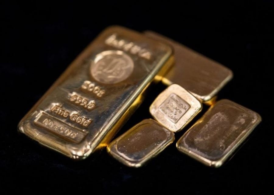 الذهب يتراجع وسط قوة الدولار وترقب بيانات أمريكية للوظائف