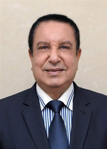 شعراء الفصحي.. أسماء وألقاب!