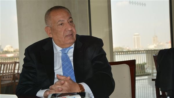 نواب بورسعيد يرفضون استقالة كامل أبو علي من رئاسة النادي المصري