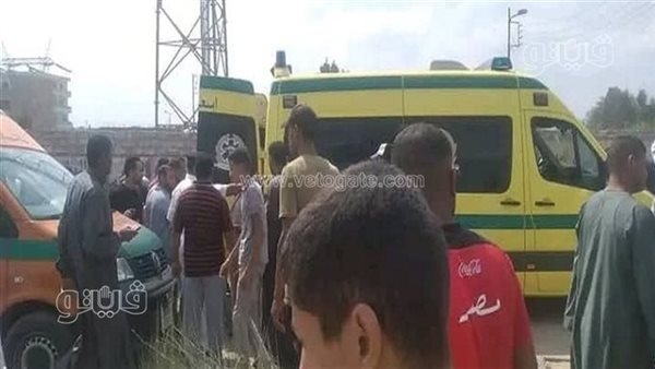 إصابة 3 أشخاص في تصادم ميكروباص وتوك توك بطريق شوبر ـ طنطا