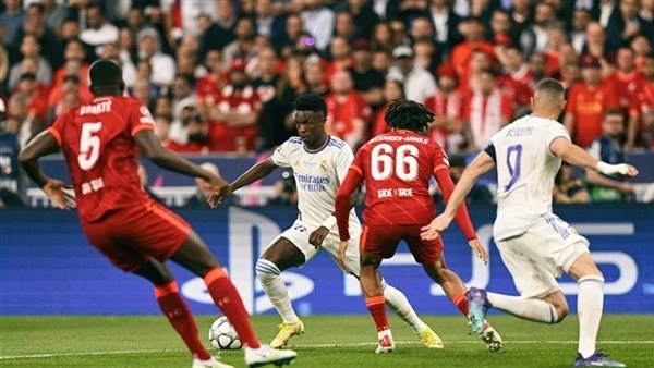 ريال مدريد يستعد لتقديم أول عرض لضم صخرة دفاع ليفربول