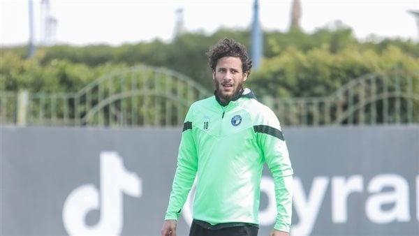 أمام أعين شريف إكرامي، تفاصيل القبض على رمضان صبحي بمطار القاهرة