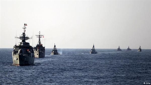 البرلمان الإيراني يوافق على إغلاق مضيق هرمز