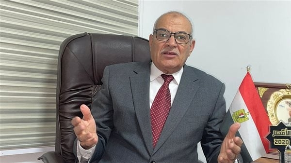 تجارية القاهرة تحدد شرطًا لنجاح أول سلسلة تجارية حكومية للبقالة التموينية