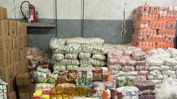 التموين تستعد لصرف السلع التموينية لأصحاب البطاقات خلال مايو