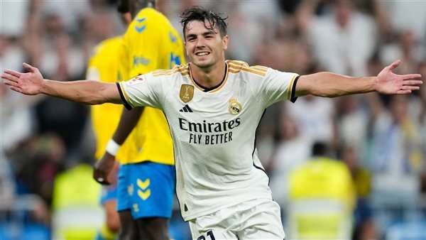 ريال مدريد يتخذ قرارا جديدا بشأن مستقبل المغربي إبراهيم دياز