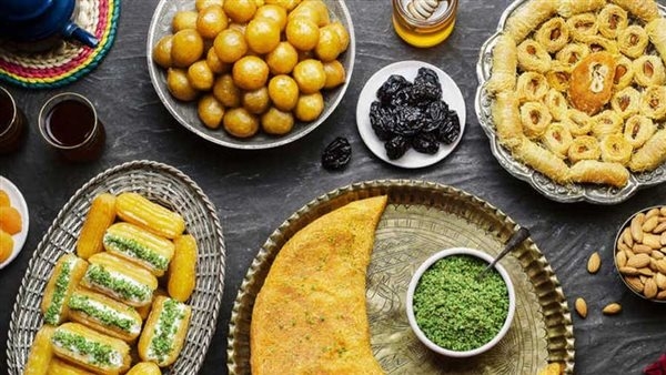 أضرار الإفراط في تناول حلويات رمضان، وما هي الكمية المناسبة؟ (فيديو)