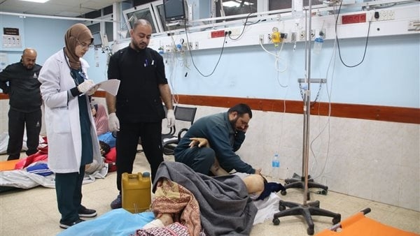 مدير جمعية العودة بغزة: المنظومة الصحية بالقطاع تعمل بنسبة 20% من طاقتها