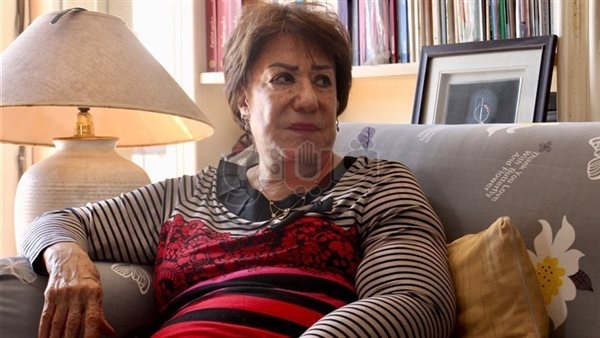 بعد أنباء عن إصابتها بالسرطان، هل اعتزلت سميحة أيوب الفن؟ (فيديو)