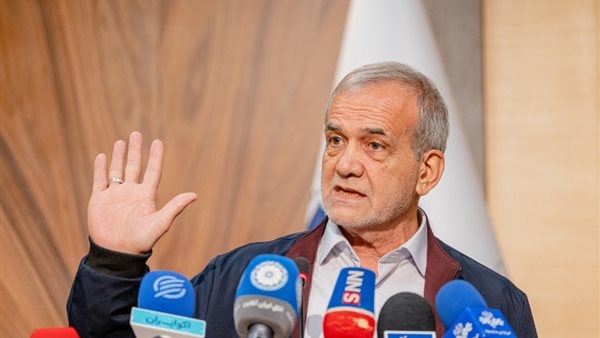 الرئيس الإيراني للسيسي: نثمن المواقف المصرية الحكيمة الهادفة لاستعادة الاستقرار بالشرق الأوسط