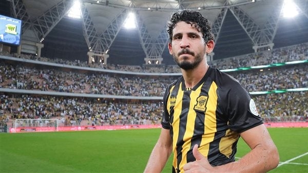 حقيقة دخول الأهلي في مفاوضات مع أحمد حجازي