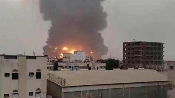 إسرائيل تنفذ نحو 20 غارة على عدة مواقع في الحديدة باليمن
