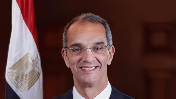 وزير الاتصالات يغادر إلى دبي للمشاركة في فعاليات قمة "الآلات يمكنها أن ترى"