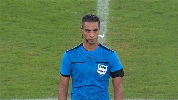 أمين عمر حكما لإياب نصف نهائي الكونفدرالية بين سيمبا وستلينبوش