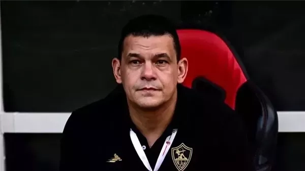 آخرها في جنوب إفريقيا، أزمات عبد الواحد السيد عرض مستمر فى الزمالك