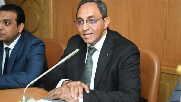 التنظيم والإدارة بقنا تعقد ندوة حول اختصاصات الموارد البشرية والإصلاح الإداري