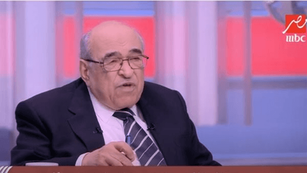 التلقائية أضرت بهم، مصطفى الفقي ينتقد تصرفات الرؤساء الحالية ويكشف قصة كتابته خطابات مبارك