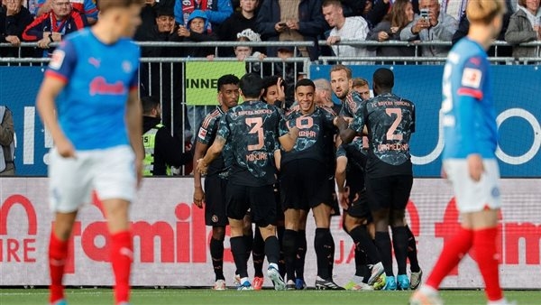 الدوري الألماني، تعادل بايرن ميونيخ وشتوتجارت 1-1 بالشوط الأول