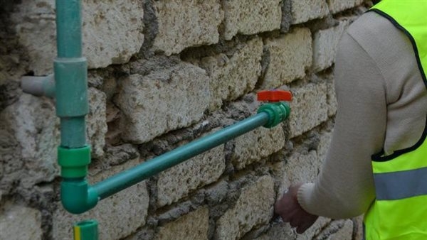 إزالة وصلات المياه الخلسة ومخالفات البناء بأكتوبر الجديدة