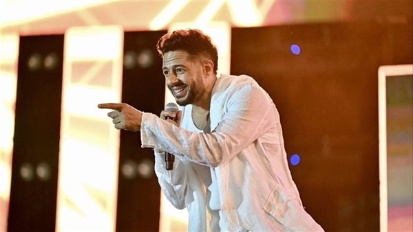 أول تعليق من محمد حماقي بعد خضوعه لعملية جراحية