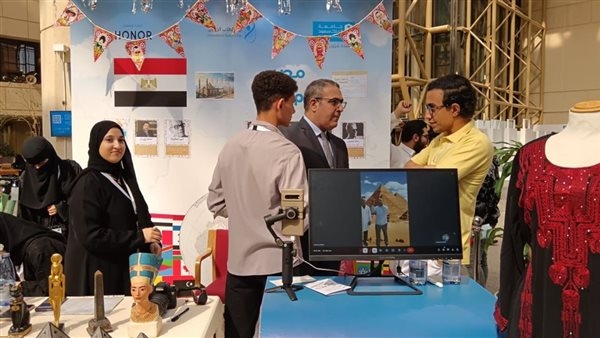 الملحق الثقافي التعليمي يفتتح الجناح المصري بمعرض الكتاب للأطفال بالسعودية