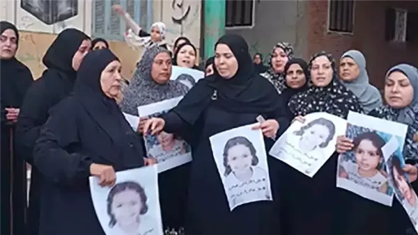 النطق بالحكم علي المتهمة بقتل الطفلة مكة وتقطيع جثتها لأشلاء غدًا