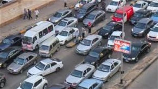 زحام وتباطؤ بحركة السير.. حالة المرور اليوم في القاهرة والجيزة