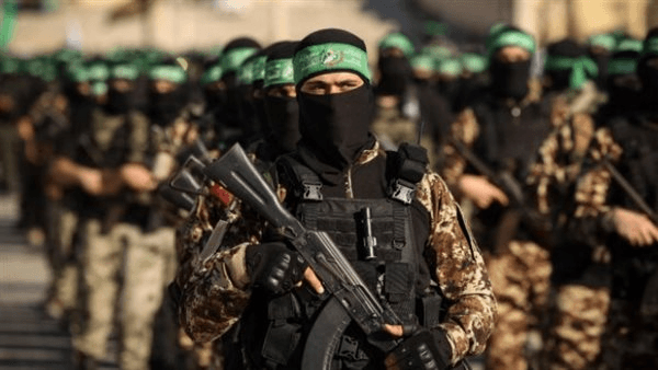 خبير: نزع سلاح المقاومة الفلسطينية لن يحدث إلا في حالة واحدة